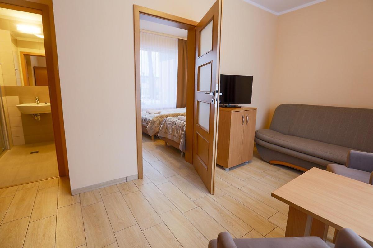 Sanatorium Uzdrowiskowe Dukat Medical Spa Dabki Luaran gambar
