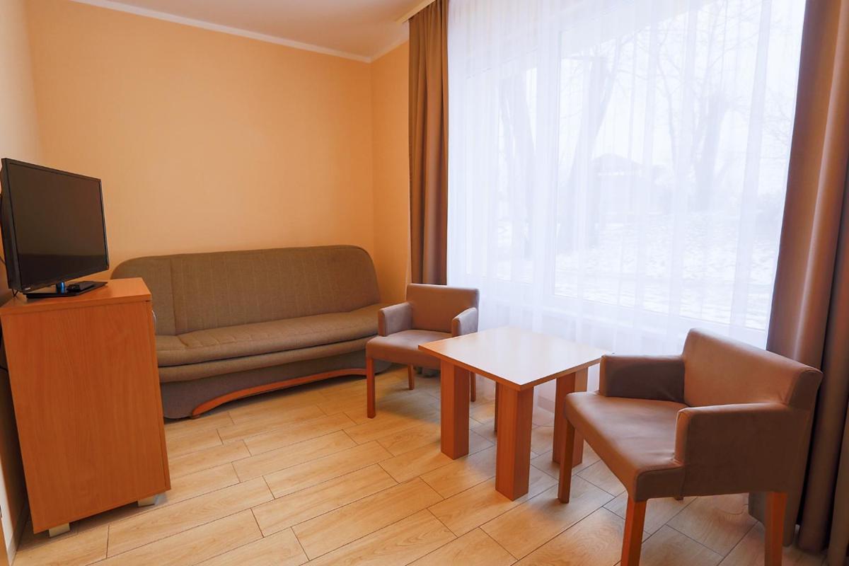 Sanatorium Uzdrowiskowe Dukat Medical Spa Dabki Luaran gambar